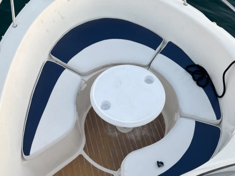 Quicksilver Quicksilver 600 Commander mieten Cannes