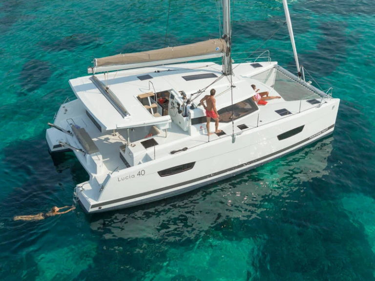 Ein Fountaine Pajot L40 mieten in Cannes