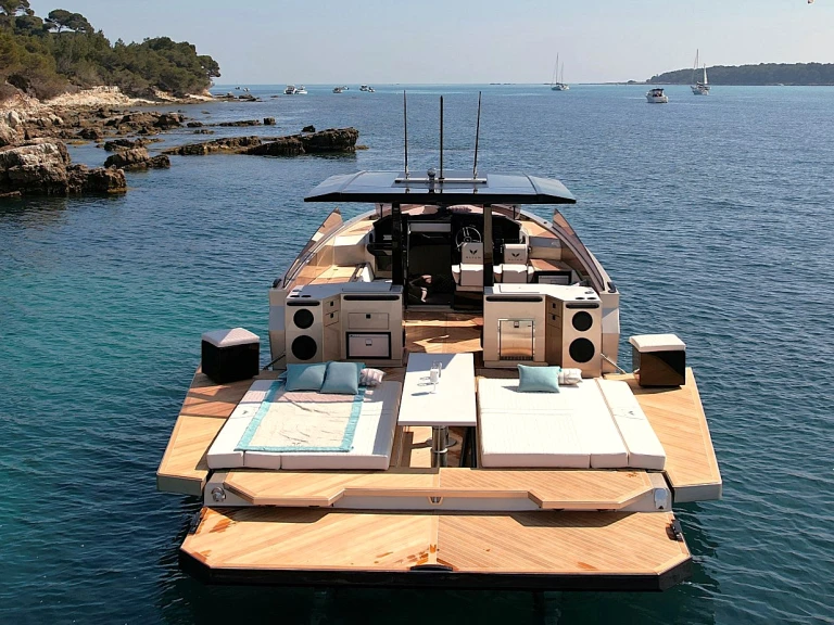 Alium Yachts 42 T-TOP mieten Cannes