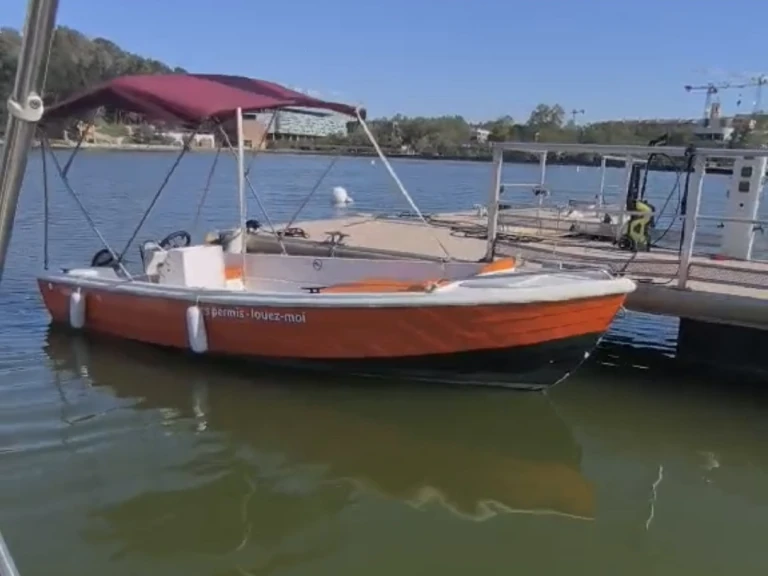 YachtCharter in Istres - Naval plastica Livia 450 auf SamBoat