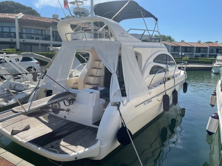 Bootsverleih Intermare 42 Fly Port de Saint Tropez Samboat