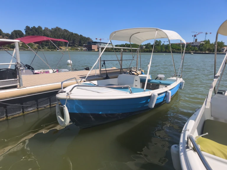 Motorboot mit oder ohne Skipper Sans Permis mieten in Istres