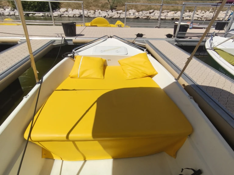 YachtCharter in Istres - Sans Permis Électrique  auf SamBoat