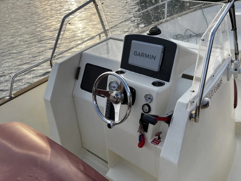 YachtCharter in Lorient - Rhea Open 23 auf SamBoat