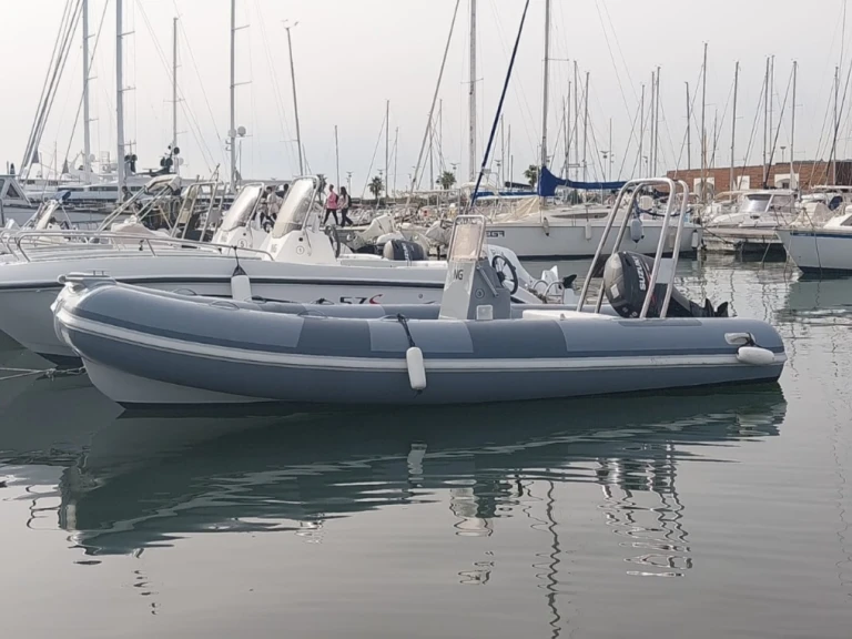 Vermietung Schlauchboot Bwa mit Führerschein