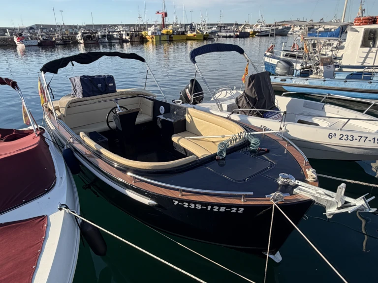 Maxima 730 mieten Port de Blanes