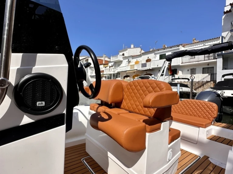 Schlauchboot mit oder ohne Skipper Tiger mieten in Empuriabrava