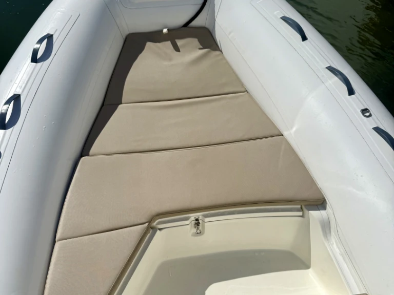 YachtCharter in Combrit - Capelli Tempest 570 auf SamBoat