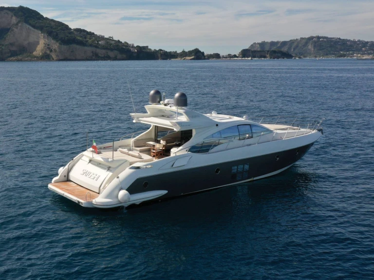 YachtCharter in Bacoli - Azimut 68S auf SamBoat