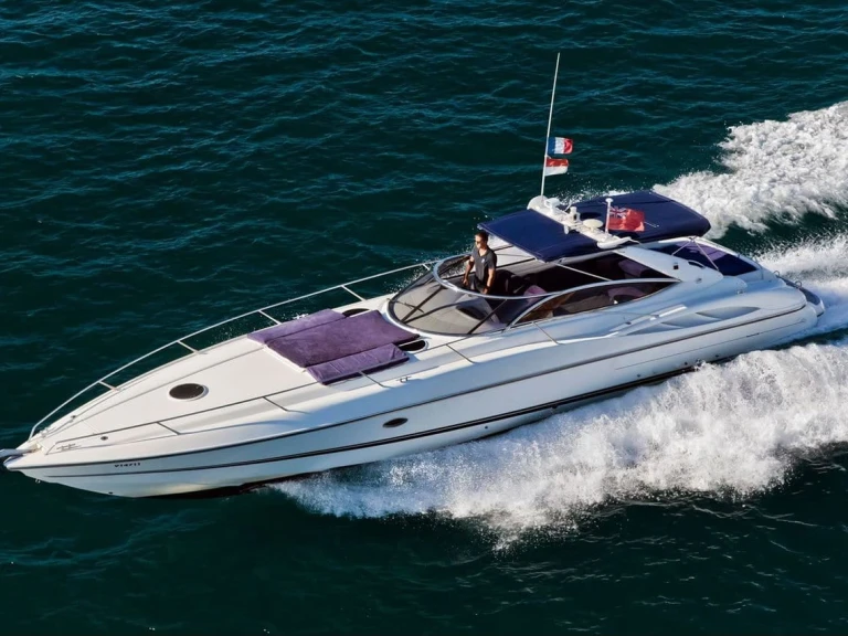 Vermietung Motorboot Sunseeker mit Führerschein