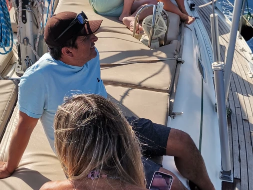 Segelboot mieten in Oía zum besten Preis