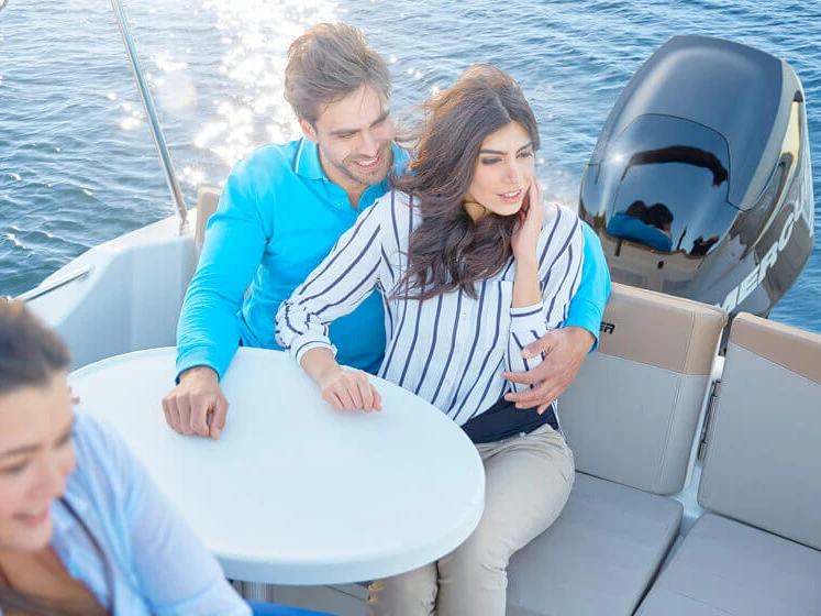 Boot mieten Llançà günstig Activ 605 Sundeck