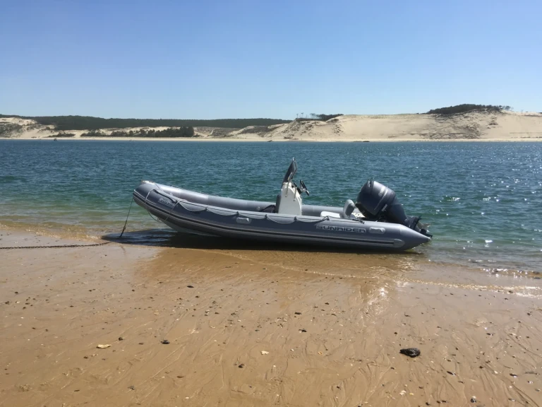 Ein Bombard Sunrider 550 mieten in Lège-Cap-Ferret