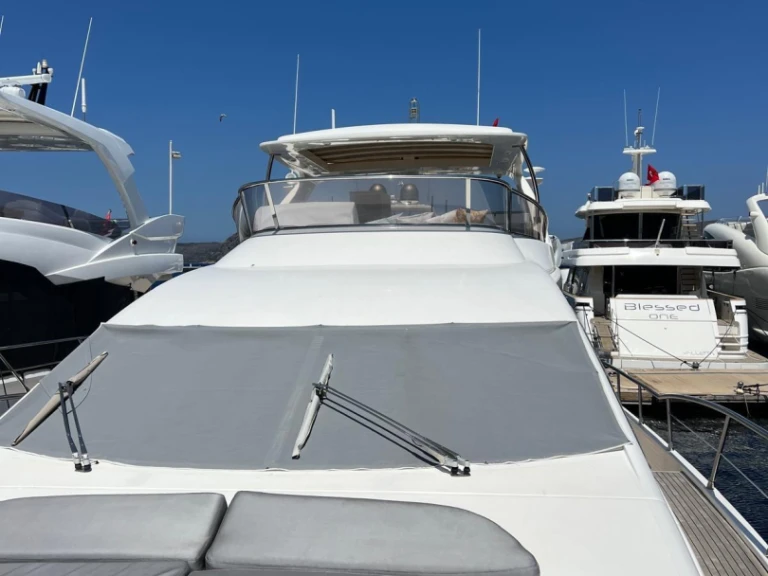 Ein Azimut Azimut 70 mieten in Bodrum