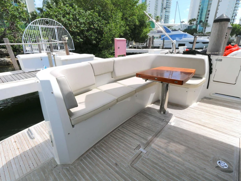 Boot mieten Miami günstig Caprice