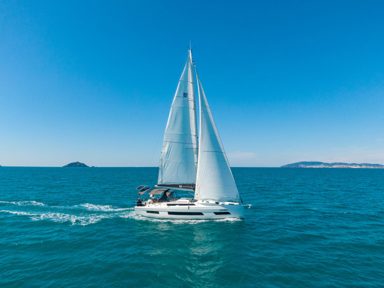 YachtCharter in Piombino - Dufour Dufour 41 auf SamBoat