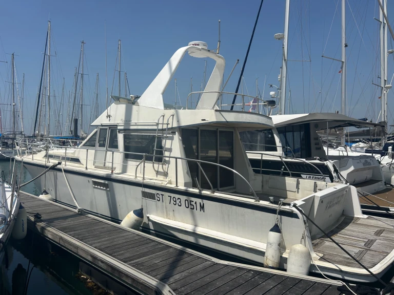 Vermietung Motorboot Guy Couach mit Führerschein
