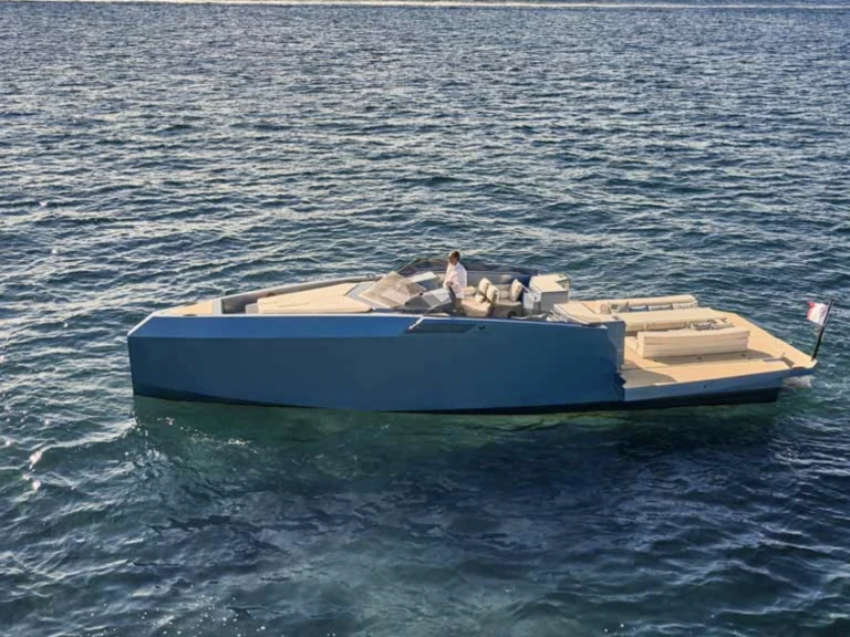 Ein Alium 42 S mieten in Cannes