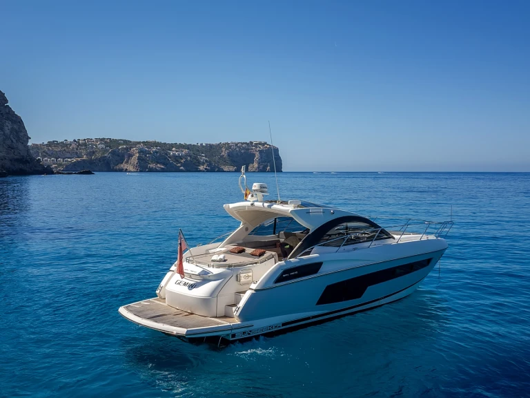 Motorboot mit oder ohne Skipper Sunseeker mieten in Vilamoura