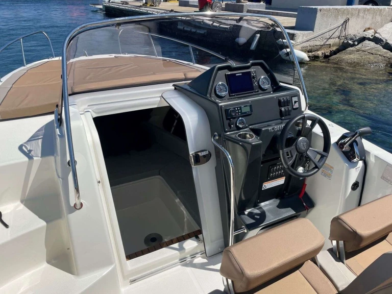Motorboot mieten in Marina (City) - Quicksilver Activ 755 Sundeck