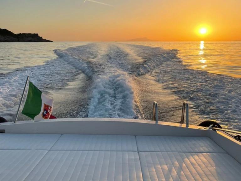 Yacht mit oder ohne Skipper Itama mieten in Sorrent