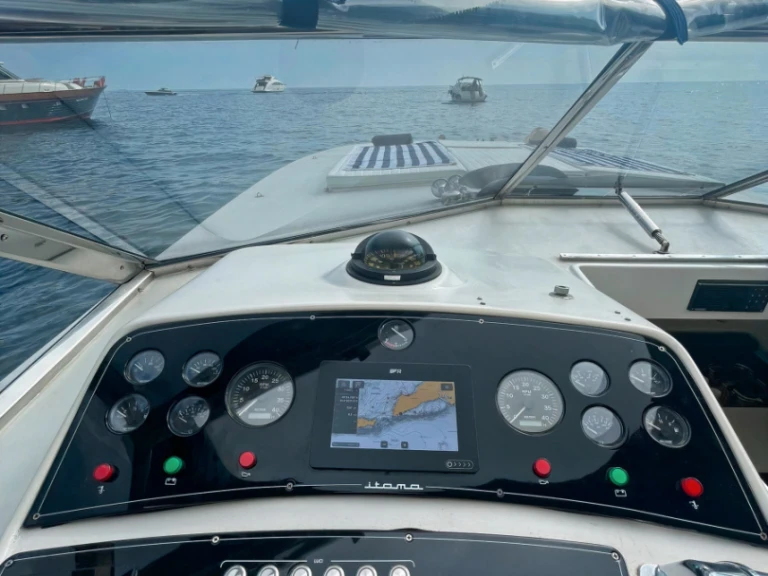 Yacht mieten in Sorrent zum besten Preis