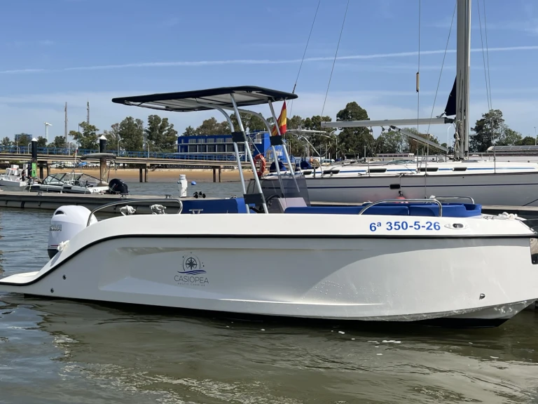 Motorboot mieten in Real Club Marítimo de Huelva - Bey Yacht Bey 18
