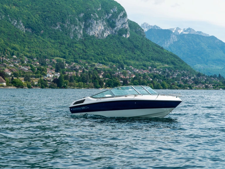 Vermietung Motorboot Chaparral mit Führerschein
