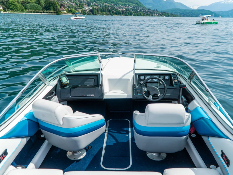 Motorboot mieten in Annecy zum besten Preis
