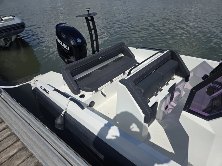 Motorboot mieten in Vannes zum besten Preis