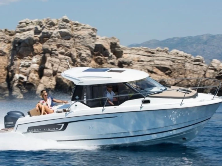 Ein merry fisher 795 mieten in Split