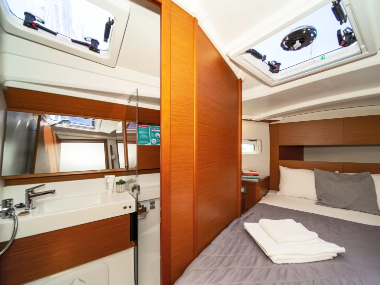 Bootsverleih Jeanneau Sun Odyssey 410 Lefkáda Samboat