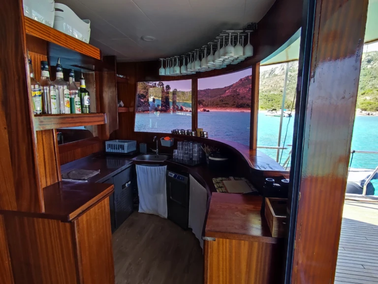 Motorboot mieten in Neapel zum besten Preis