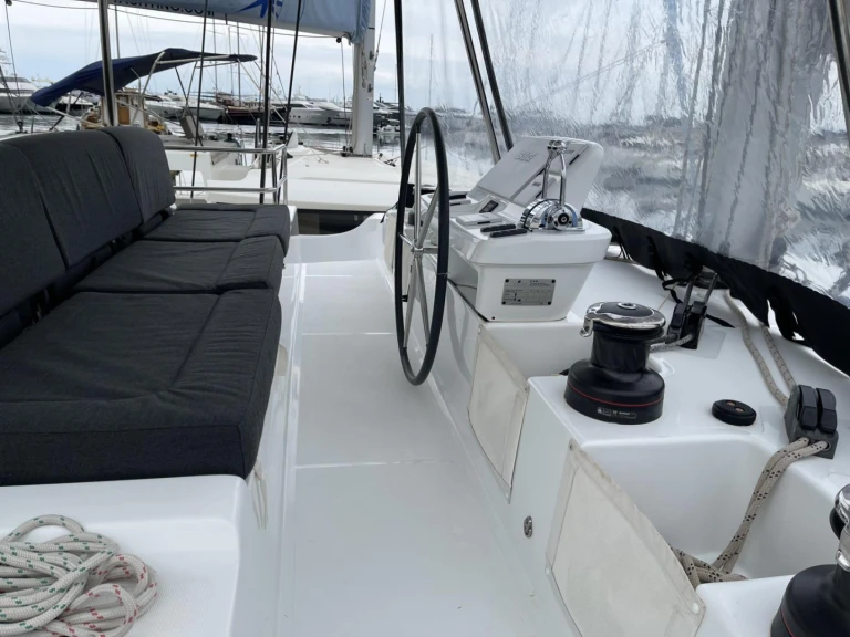 Boot mieten Álimos günstig Lagoon 50