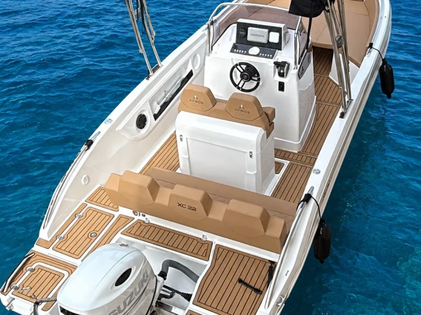 Boot mieten l'Escala günstig XC22