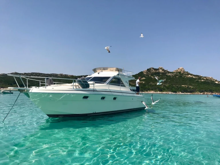Motorboot mit oder ohne Skipper Mochi Craft mieten in Porto Turistico Palau