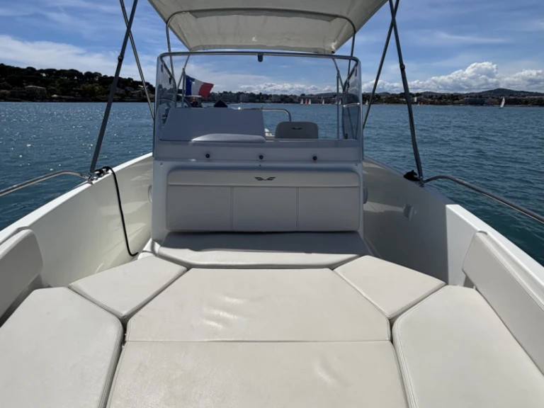 YachtCharter in Antibes - Bénéteau Flyer 7 SPACEdeck auf SamBoat