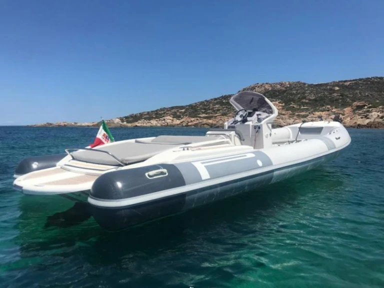 Schlauchboot mit oder ohne Skipper Pirelli mieten in Porto Turistico Palau