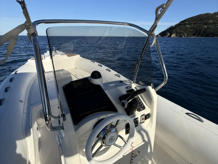 YachtCharter in Cannes - Capelli Capelli 700 Sun auf SamBoat