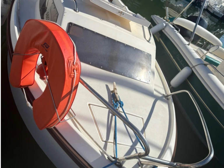 Vermietung Motorboot Jeanneau mit Führerschein
