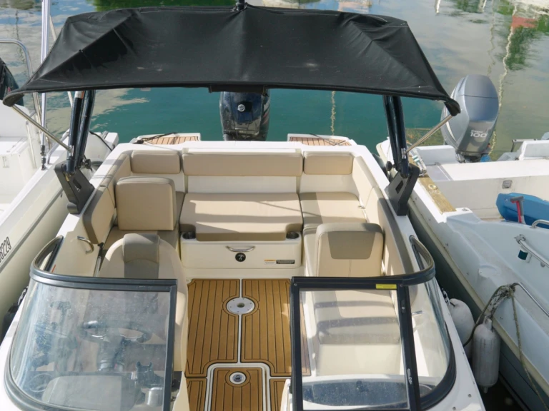 Motorboot mieten in Aix-les-Bains - Bayliner BAYLINER VR4