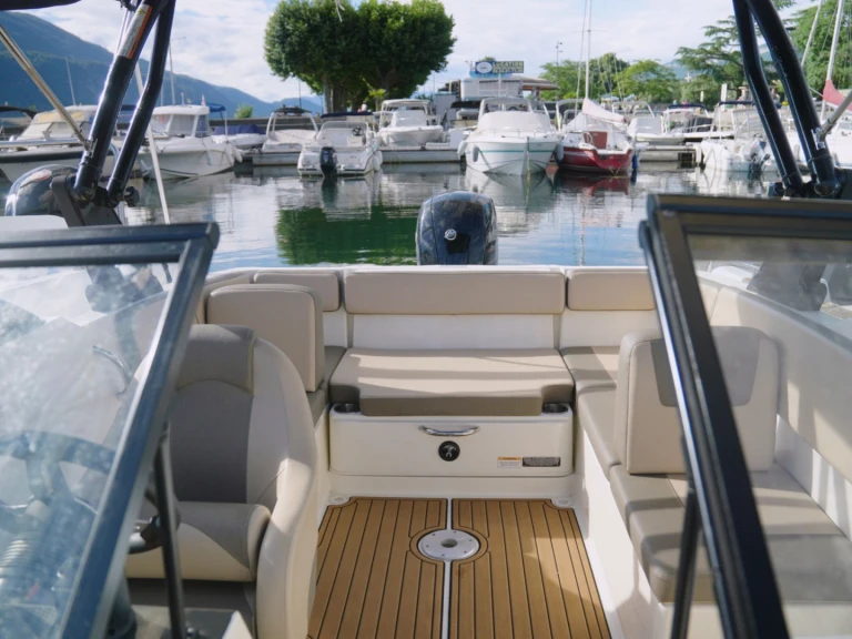 Motorboot mit oder ohne Skipper Bayliner mieten in Aix-les-Bains
