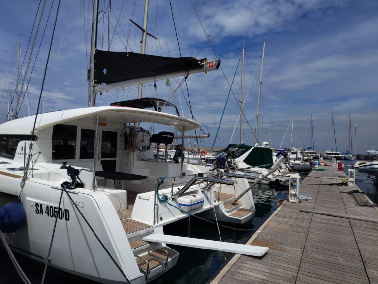 YachtCharter in Procida - Lagoon Lagoon 40 auf SamBoat