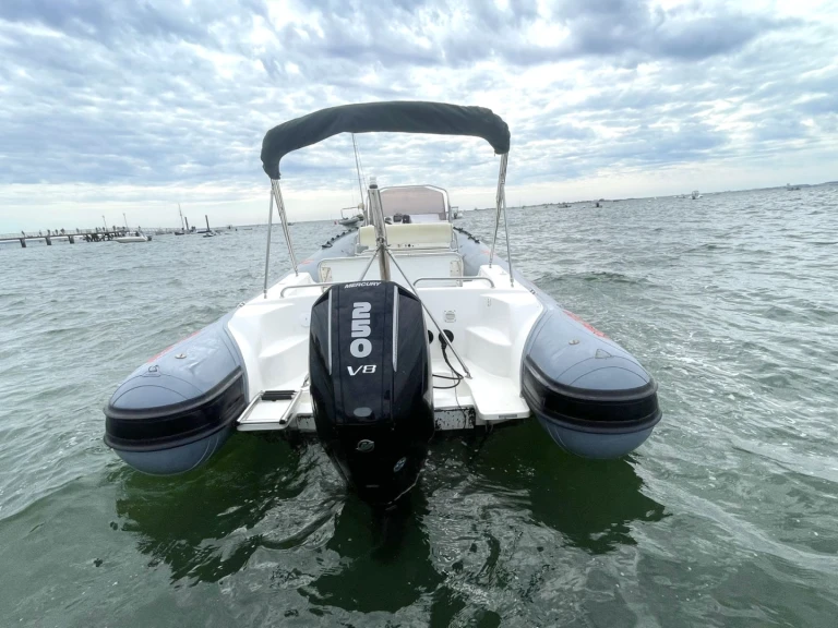 Ein Joker Boat Clubman 26 mieten in Lège-Cap-Ferret