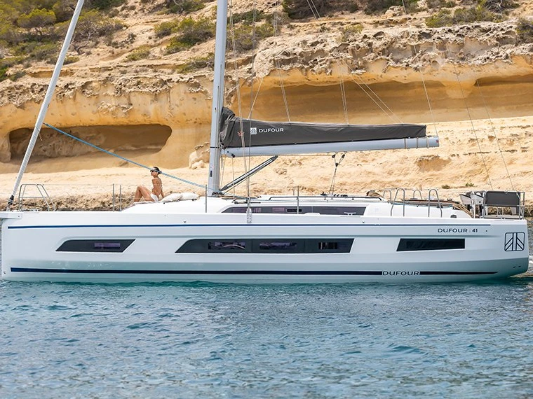 Segelboot mit oder ohne Skipper Dufour mieten in Cagliari