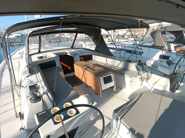 Dufour Dufour 530 mieten Cagliari