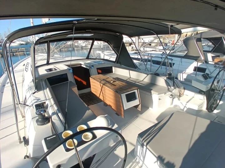 Dufour Dufour 530 mieten Cagliari