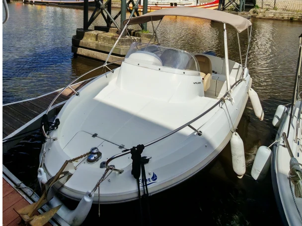 Ein Bénéteau Flyer 5.50 mieten in Nantes