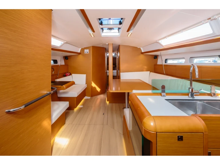 YachtCharter in Ajaccio - Jeanneau Sun Odyssey 449 auf SamBoat