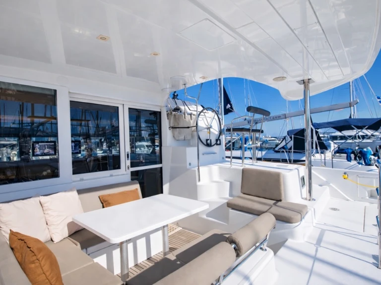 Katamaran mit oder ohne Skipper Lagoon mieten in Antibes